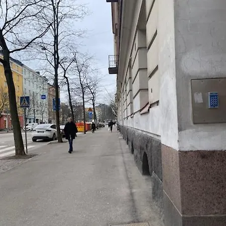 Your Chic Vibrant Airbnb Хельсинки