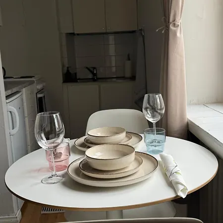 ベッド・アンド・ブレックファスト Your Chic Vibrant Airbnb 4*