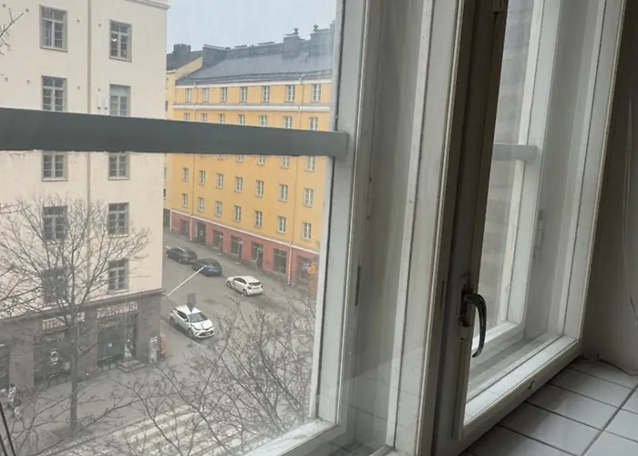 Your Chic Vibrant Airbnb Bed & Breakfast 4*