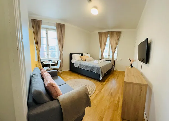 Your Chic Vibrant Airbnb Ελσίνκι